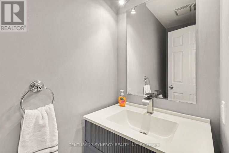 29646953/114-silvermoon-crescent/avalon-east/ottawa/ontario/K4A0P9_15