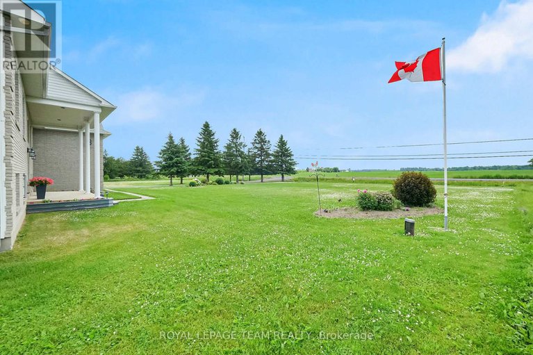 28499576/8665-russell-road/navan/ottawa/ontario/K4B0J7_40
