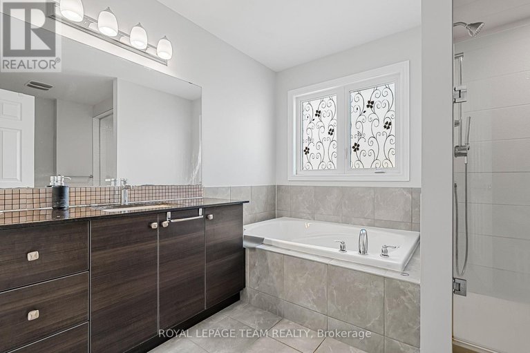 28803715/622-parade-drive/stittsville-south/ottawa/ontario/K2S0Y7_26
