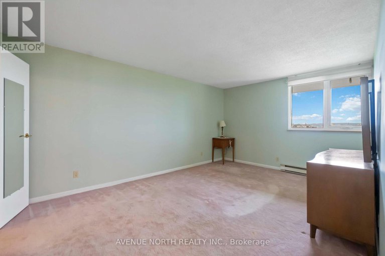 29039701/2401-1500-riverside-drive/riverview-park/ottawa/ontario/K1G4J4_15