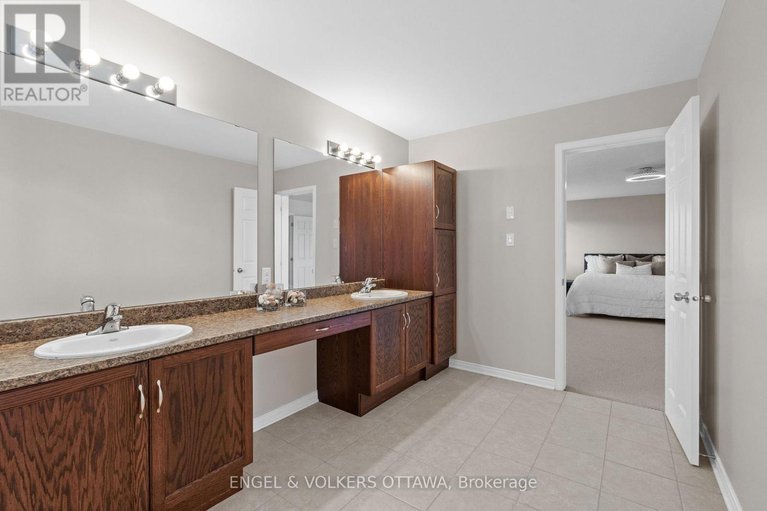 28956101/788-kilbirnie-drive/stonebridge/ottawa/ontario/K2J0M4_32