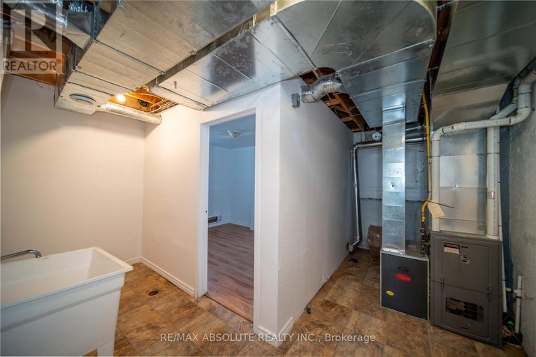 29123129/294-therese-avenue/town-of-rockland/clarence-rockland/ontario/K4K1G9_19