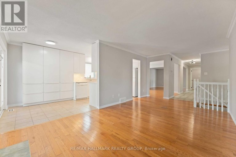 28946187/647-apollo-way/fallingbrookpineridge/ottawa/ontario/K4A1T2_12