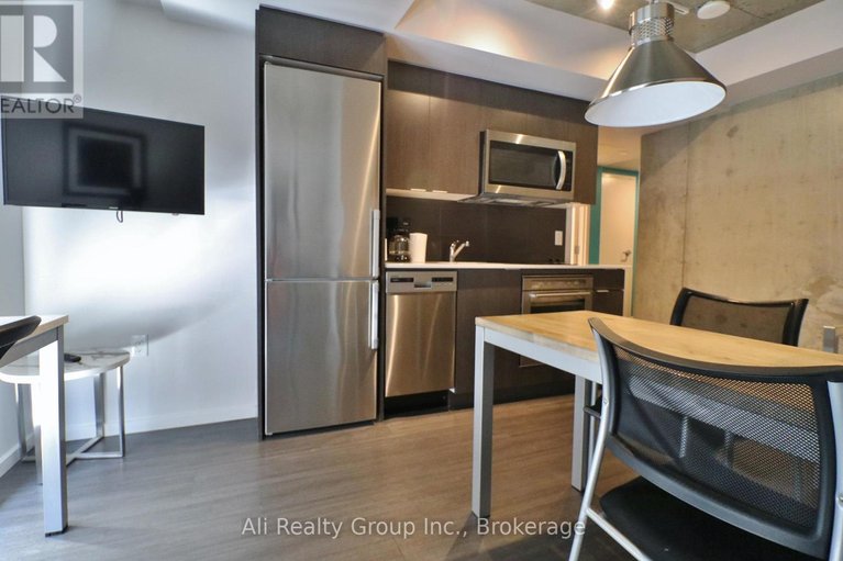 29652353/2701-105-champagne-avenue-s/west-centre-town/ottawa/ontario/K1S5E5_10