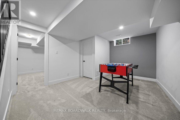 29432300/1535-kamouraska-circle/chateauneuf/ottawa/ontario/K1C3J1_43