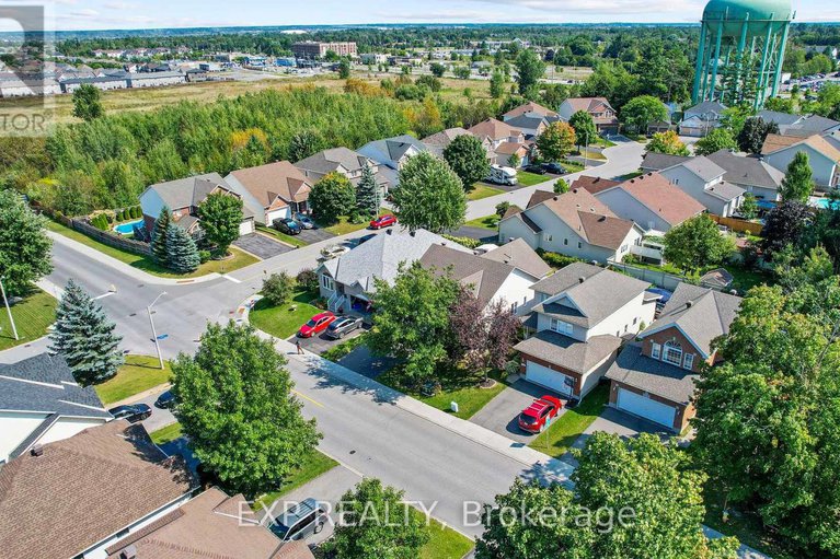 28579919/114-echowoods-avenue/stittsville-north/ottawa/ontario/K2S2E7_32