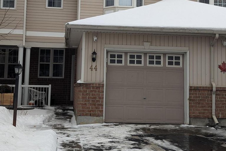 44 Tobermory Crescent