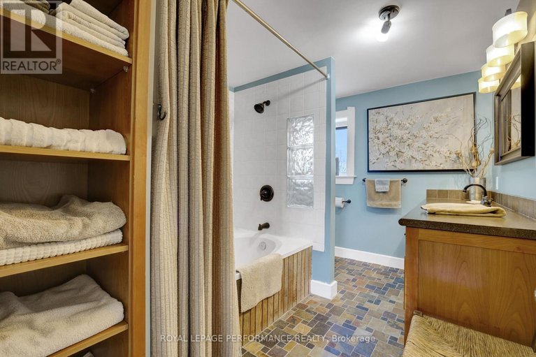 29667695/2666-yorks-corners-road/metcalfe/ottawa/ontario/K0A1V0_31