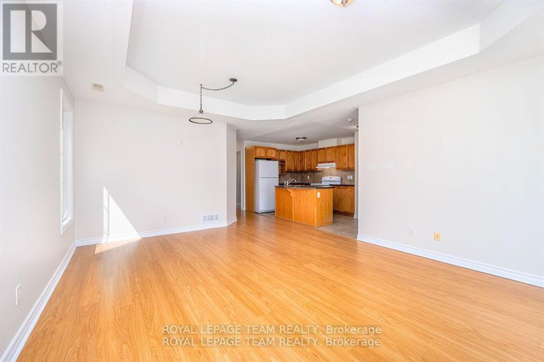 28843083/4-236-paseo-private/centrepointe/ottawa/ontario/K2G4N7_5