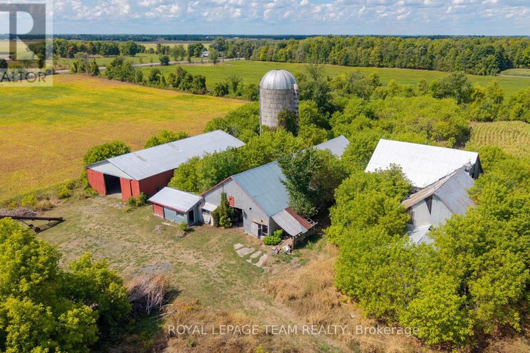 28826207/2307-carsonby-road-w/rideau-twp-w-of-hwy-16-north-of-reg-rd-6/ottawa/ontario/K0A2T0_19
