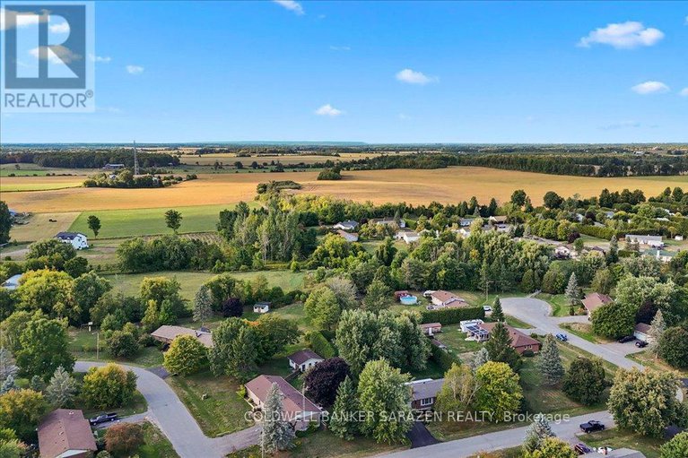 28843846/2303-edward-kidd-crescent/north-gower/ottawa/ontario/K0A2T0_39