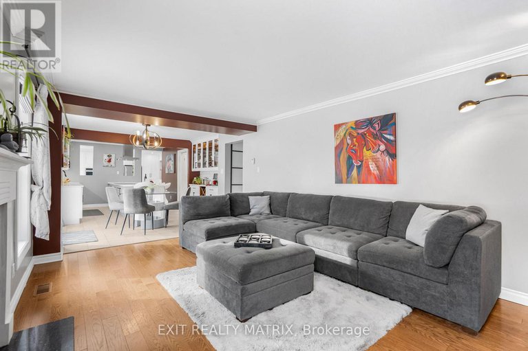 29302763/1322-du-gouverneur-drive/cumberland-ridge/ottawa/ontario/K4C1E2_15