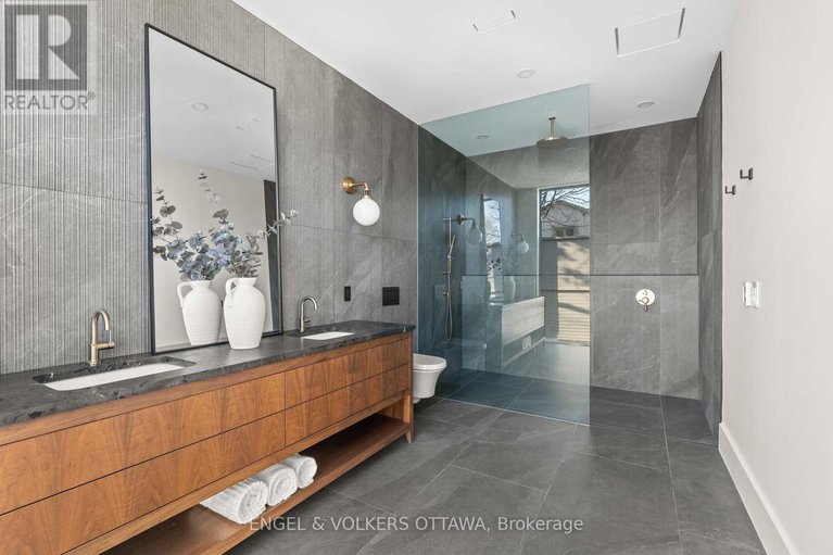 28801751/246-byron-avenue/westborohampton-park/ottawa/ontario/K1Z6Y8_8