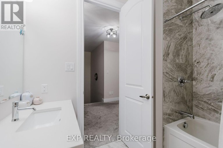 29072894/1004-keeper-heights/goulbourn-twp-from-franktown-rdsouth-to-rideau/ottawa/ontario/K0A2Z0_32