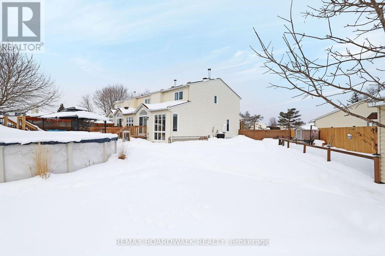 29374178/2094-sunland-drive/fallingbrookgardenway-south/ottawa/ontario/K4A3L1_38