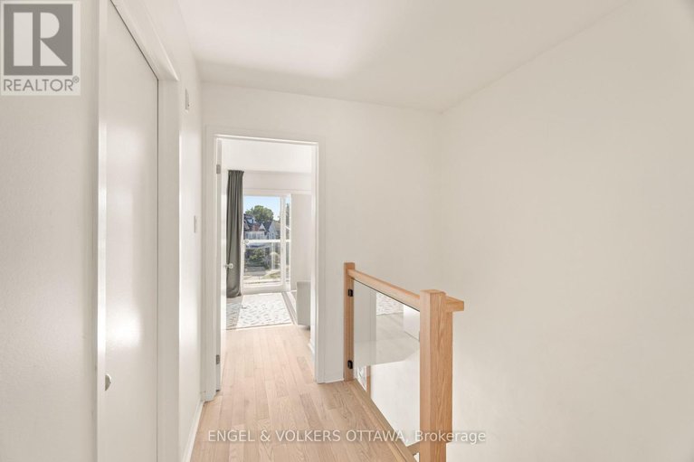 28851364/2-4-sherbrooke-avenue/hintonburg/ottawa/ontario/K1Y1R7_24