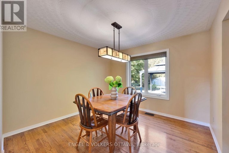 28887714/5233-mclean-crescent/manotick-long-island-nicholls-island/ottawa/ontario/K4M1G1_10