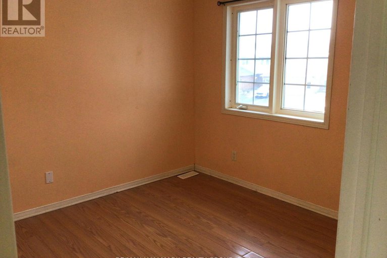 29119256/1586-duplante-avenue/fallingbrookpineridge/ottawa/ontario/K4A4A1_20