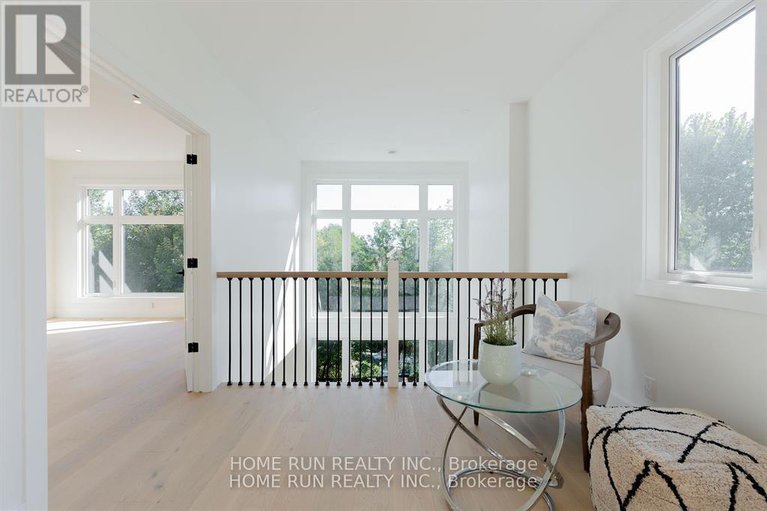 28322448/2241-page-road/chapel-hill/ottawa/ontario/K1C7K5_19