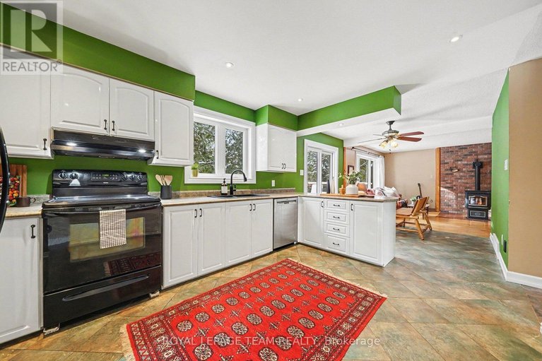 29313879/2249-mcgovern-road-w/north-grenville-twp-kemptville-south/north-grenville/ontario/K0G1S0_13