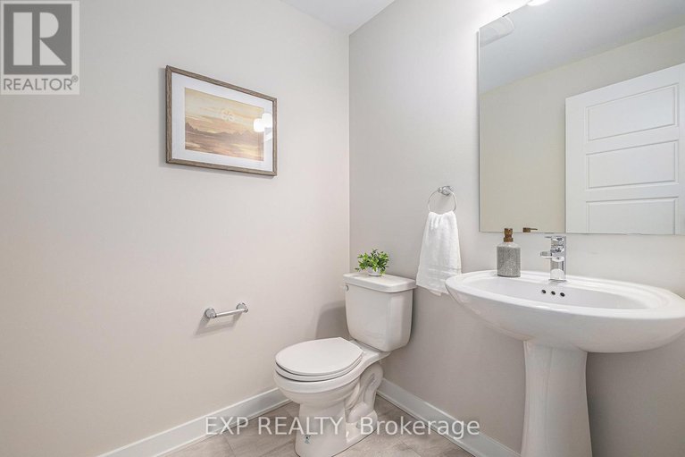 28498249/915-mishi-private/cfb-rockcliffe-and-area/ottawa/ontario/K1K0P2_16