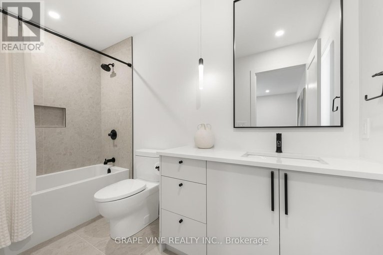 29642909/1108a-falaise-road/borden-farmstewart-farmcarleton-heightsparkwood-hills/ottawa/ontario/K2E6R2_37