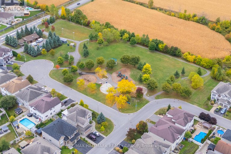 28906810/351-falsetto-street/mer-bleuebradley-estatesanderson-park/ottawa/ontario/K1W0S6_38