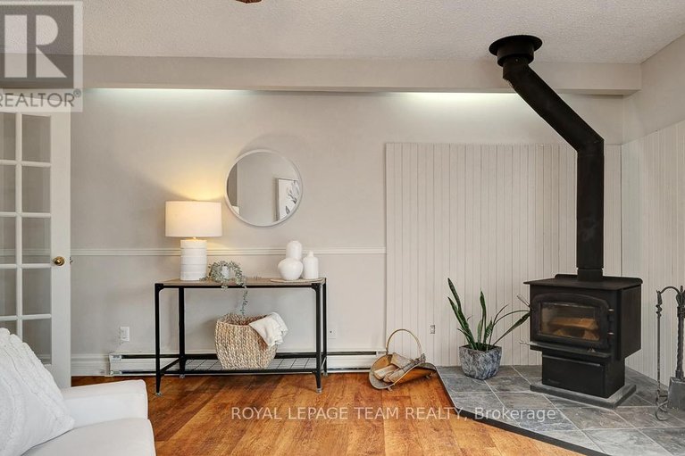 29640985/667-ramsay-4a-concession/mississippi-mills-ramsay-twp/mississippi-mills/ontario/K7C3P1_17