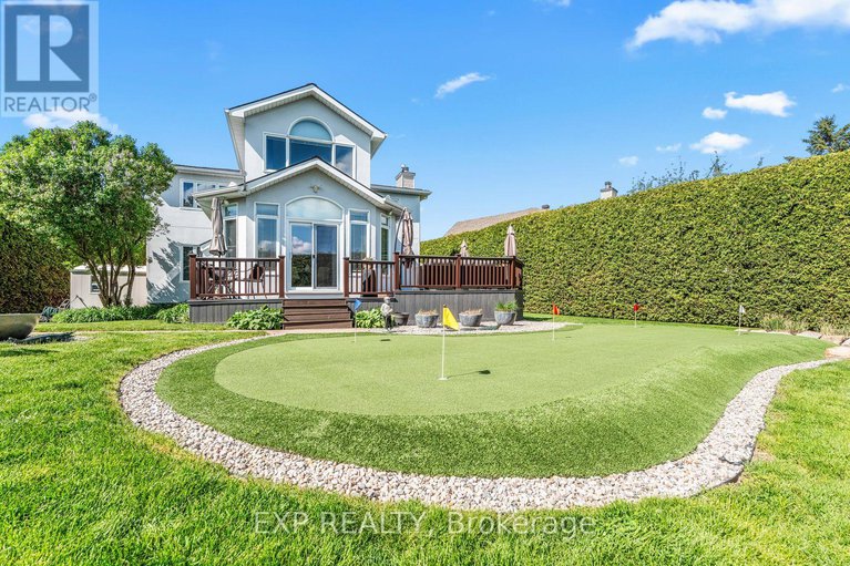 28330540/1822-thornecrest-street/chapel-hill/ottawa/ontario/K1C6K9_46
