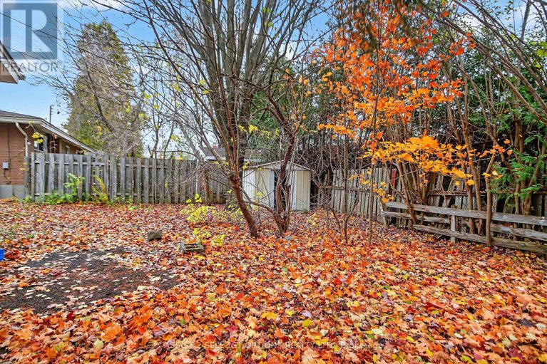 29080796/2096-kingsley-road/parkway-park/ottawa/ontario/K2C2X5_10