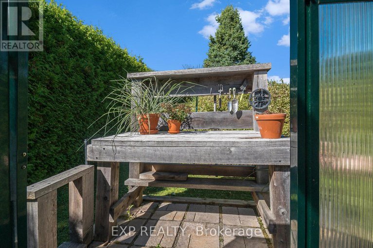 28911960/1919-clark-road/clarencerockland-twp/clarence-rockland/ontario/K4K1K7_46