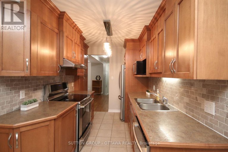 28983773/1267-shillington-avenue/carlington/ottawa/ontario/K1Z8A1_17