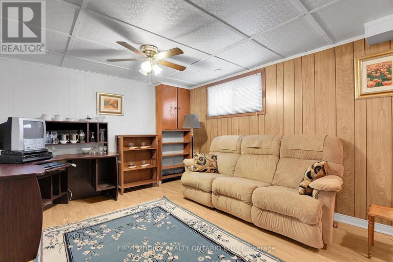 29205327/1366-kingston-avenue/carlington/ottawa/ontario/K1Z8L2_26