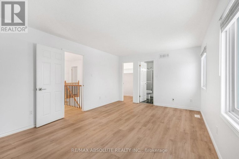 29194592/876-clearcrest-crescent/fallingbrookridgemount/ottawa/ontario/K4A3E6_22