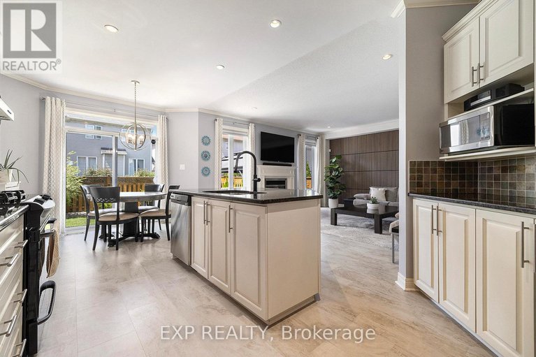 28647613/184-harbour-view-street-e/strandherd/ottawa/ontario/K2G7B4_12