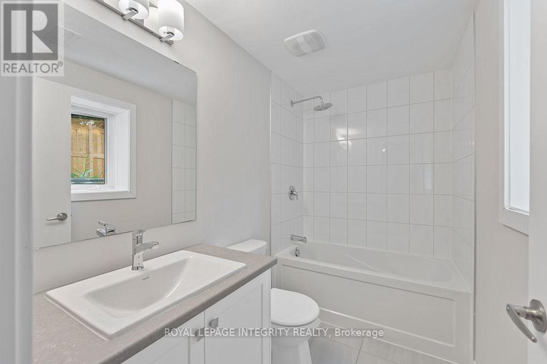 28798690/255-falsetto-street/mer-bleuebradley-estatesanderson-park/ottawa/ontario/K1W1E9_26
