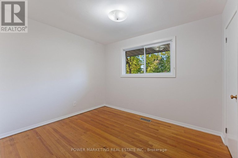 29041669/2372-riley-avenue/queensway-terrace-southridgeview/ottawa/ontario/K2C1J9_15