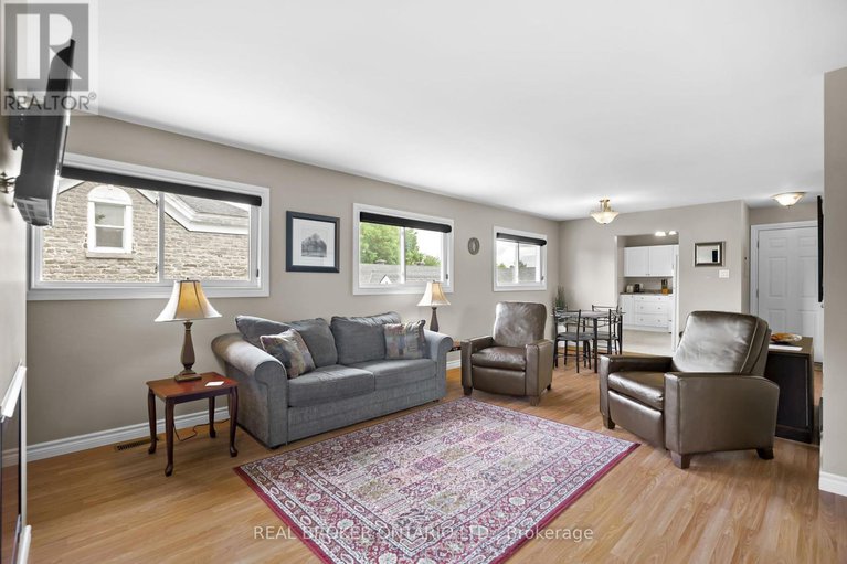 28940713/2486-county-rd-18-concession/kemptville/north-grenville/ontario/K0G1J0_39