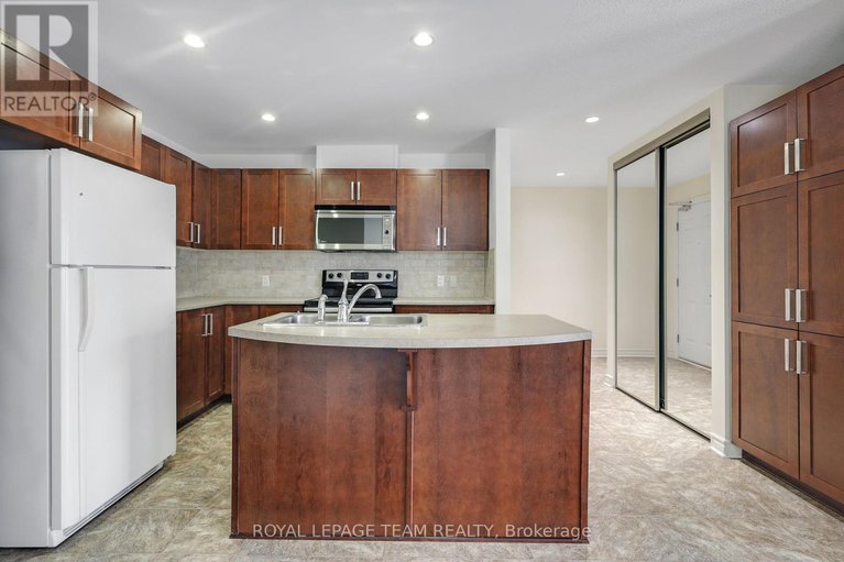 28786513/4-385-paseo-private/centrepointe/ottawa/ontario/K2G4N7_7