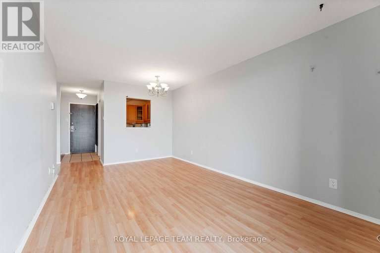 28568196/2005-1785-frobisher-lane/riverview-park/ottawa/ontario/K1G3T7_11