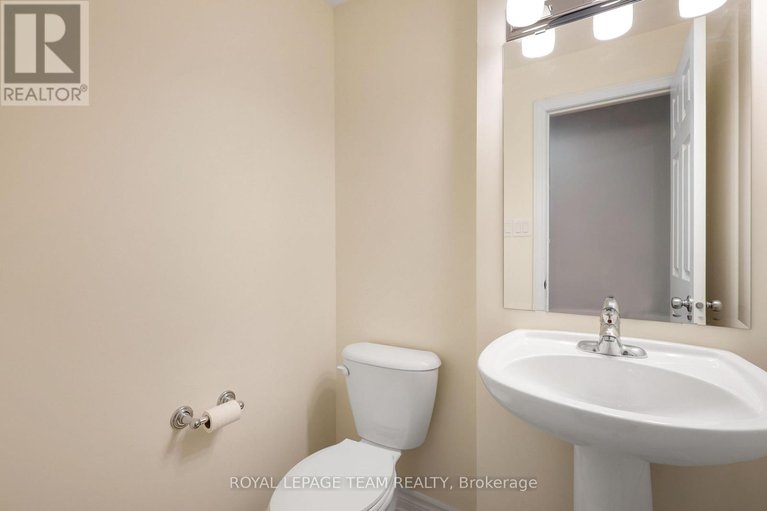 28786513/4-385-paseo-private/centrepointe/ottawa/ontario/K2G4N7_25