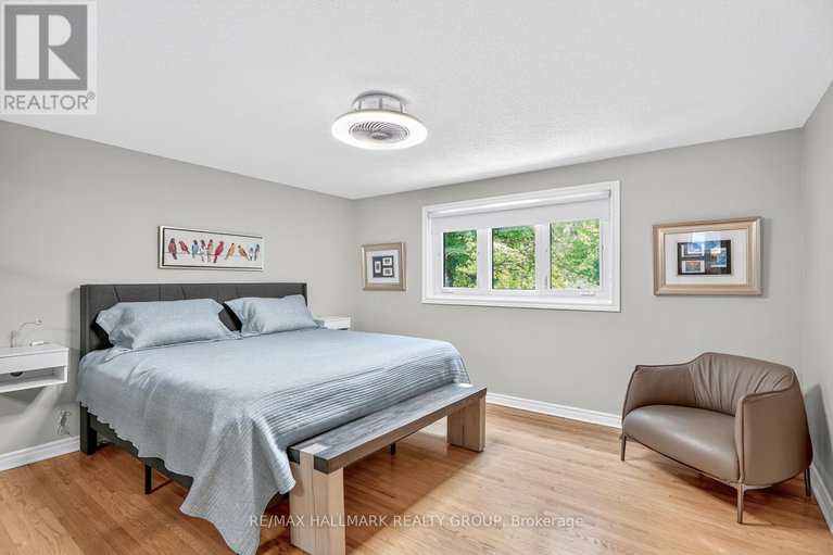 28761916/30-oakhurst-crescent/blackburn-hamlet/ottawa/ontario/K1B4A6_16