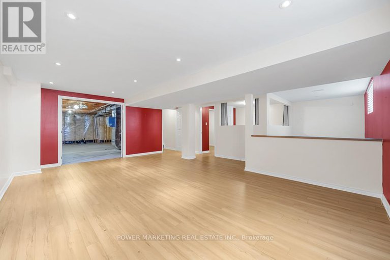 29071252/192-felicity-crescent/mer-bleuebradley-estatesanderson-park/ottawa/ontario/K1W0C2_24