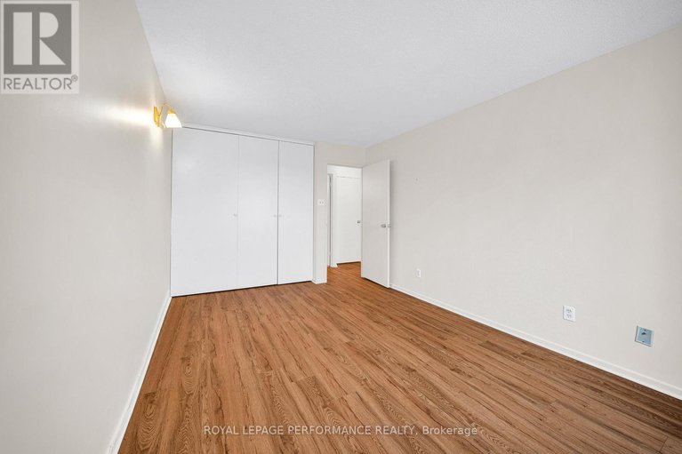 29120637/806-1599-lassiter-terrace/beaconwood/ottawa/ontario/K1J8R6_9