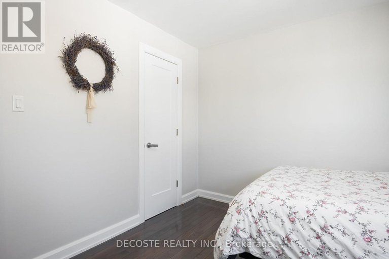 29524122/15-marlborough-street/maxville/north-glengarry/ontario/K0C1T0_15