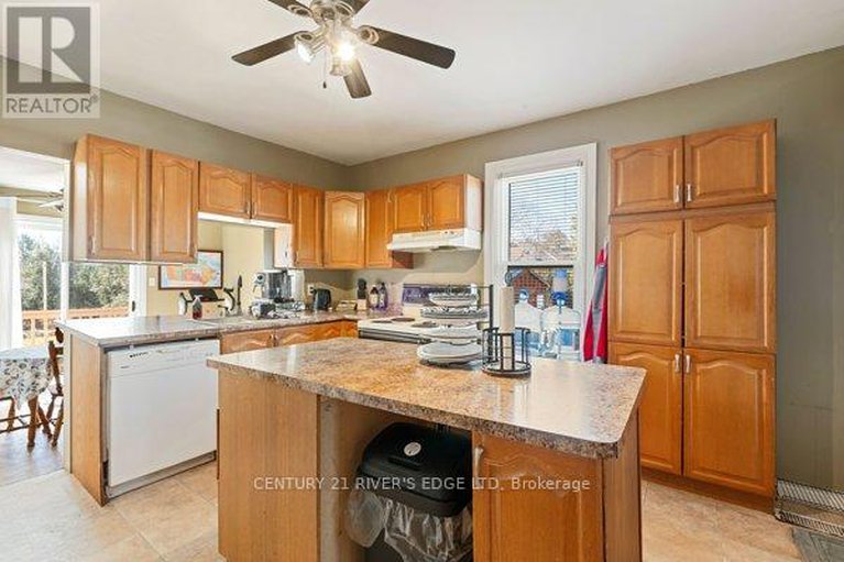 28953376/453-may-street/winchester/north-dundas/ontario/K0C2K0_12