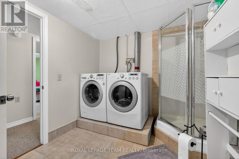 29437879/955-lacroix-road/clarencerockland-twp/clarence-rockland/ontario/K0A2A0_36