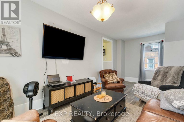 28789628/105-division-street-n/mcnabbraeside-twps/mcnabbraeside/ontario/K7S3B9_8