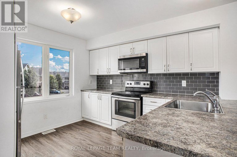 28819006/175-camden-private/cedargrovefraserdale/ottawa/ontario/K2J6J1_12