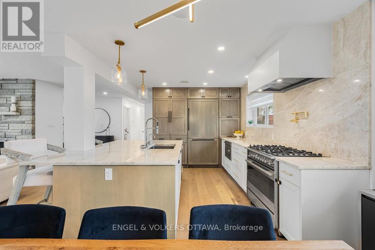 28298907/953-fairlawn-avenue/mckellar-heightsglabar-park/ottawa/ontario/K2A3S7_14